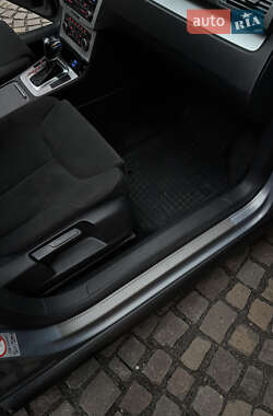 Седан Volkswagen Passat 2010 в 