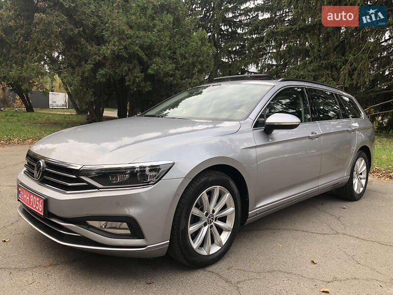 Универсал Volkswagen Passat 2020 в Киеве
