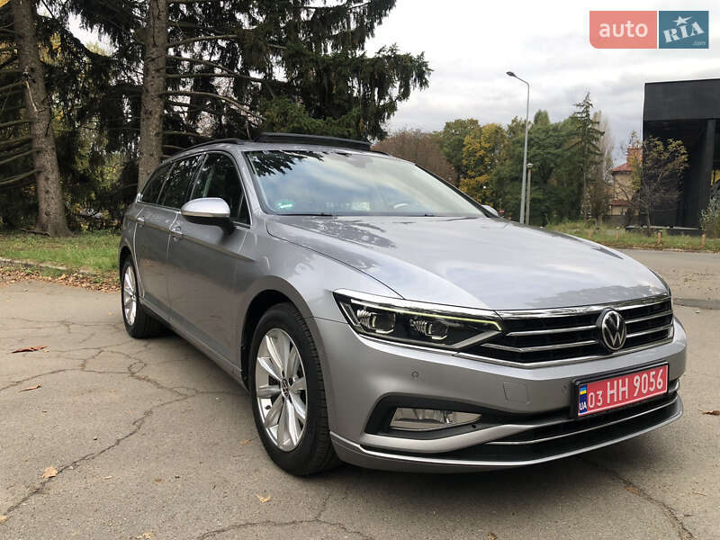 Универсал Volkswagen Passat 2020 в Киеве