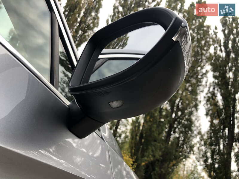 Универсал Volkswagen Passat 2020 в Киеве
