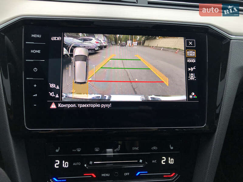 Универсал Volkswagen Passat 2020 в Киеве