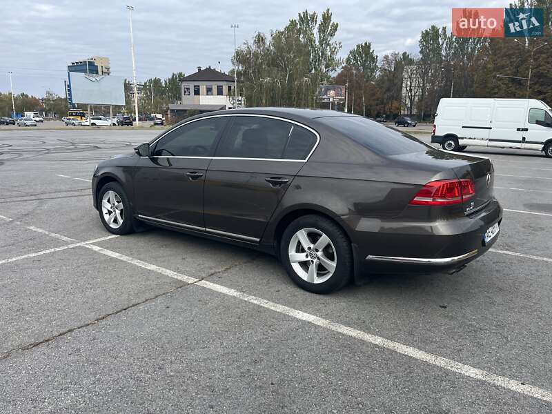 Седан Volkswagen Passat 2011 в Запорожье