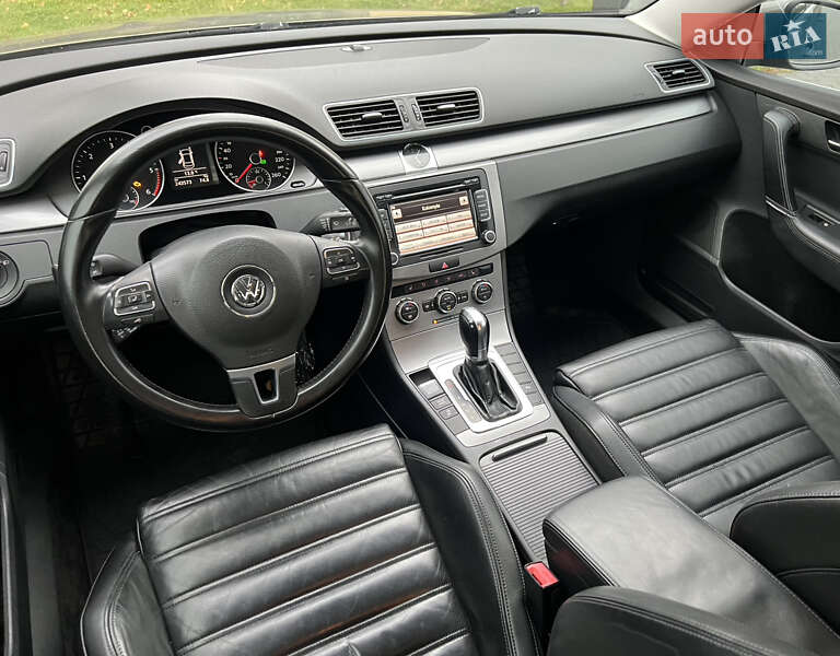 Седан Volkswagen Passat 2012 в Коломиї