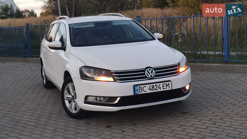 Універсал Volkswagen Passat 2012 в Дрогобичі