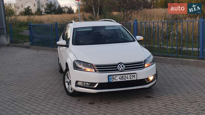 Універсал Volkswagen Passat 2012 в Дрогобичі