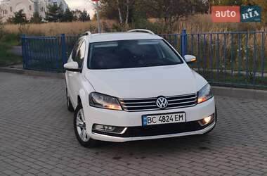 Универсал Volkswagen Passat 2012 в 