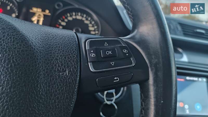 Універсал Volkswagen Passat 2012 в Дрогобичі