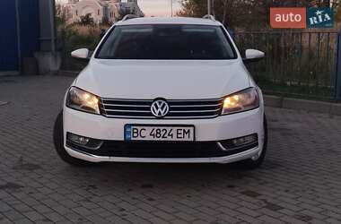 Универсал Volkswagen Passat 2012 в 