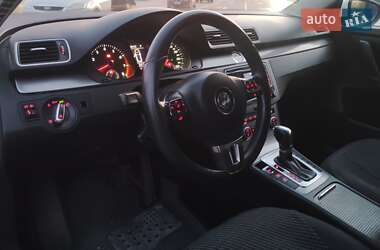 Универсал Volkswagen Passat 2012 в 