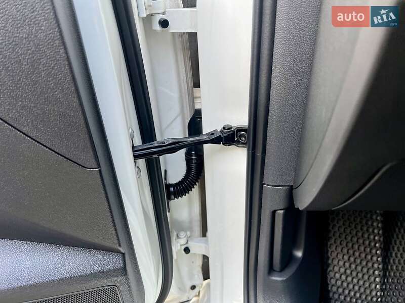 Седан Volkswagen Passat 2017 в Полтаве фото 40 Седан Volkswagen Passat 2017 в Полтаве