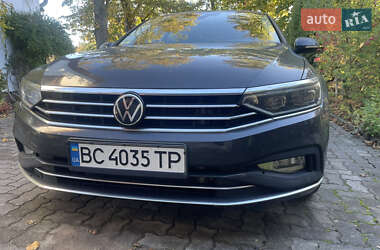 Універсал Volkswagen Passat 2020 в Стрию