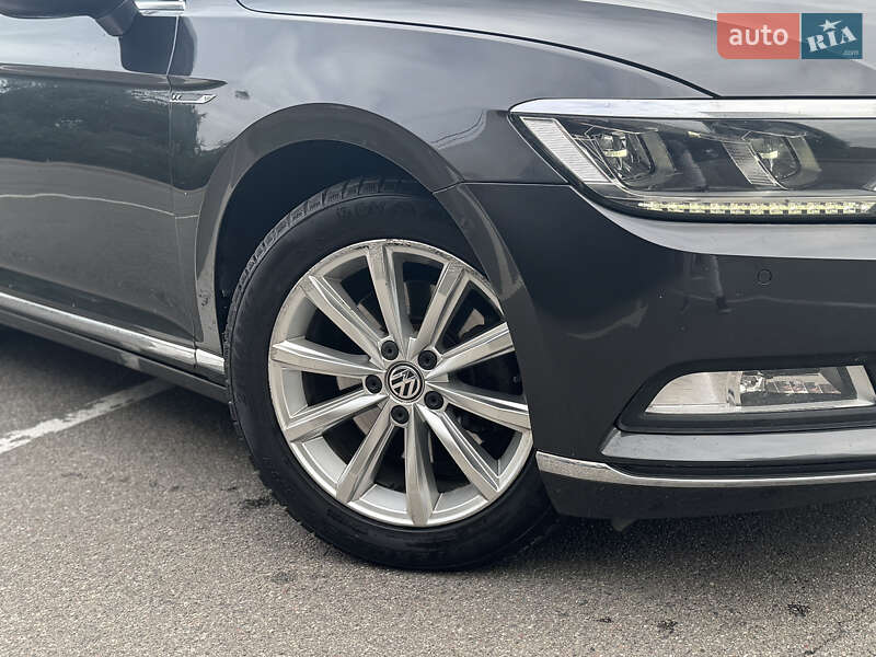 Универсал Volkswagen Passat 2018 в Киеве фото 4 Универсал Volkswagen Passat 2018 в Киеве