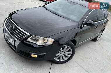 Універсал Volkswagen Passat 2009 в Ходореві