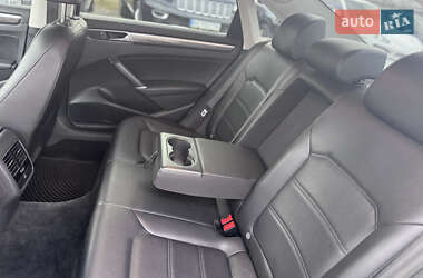 Седан Volkswagen Passat 2017 в 