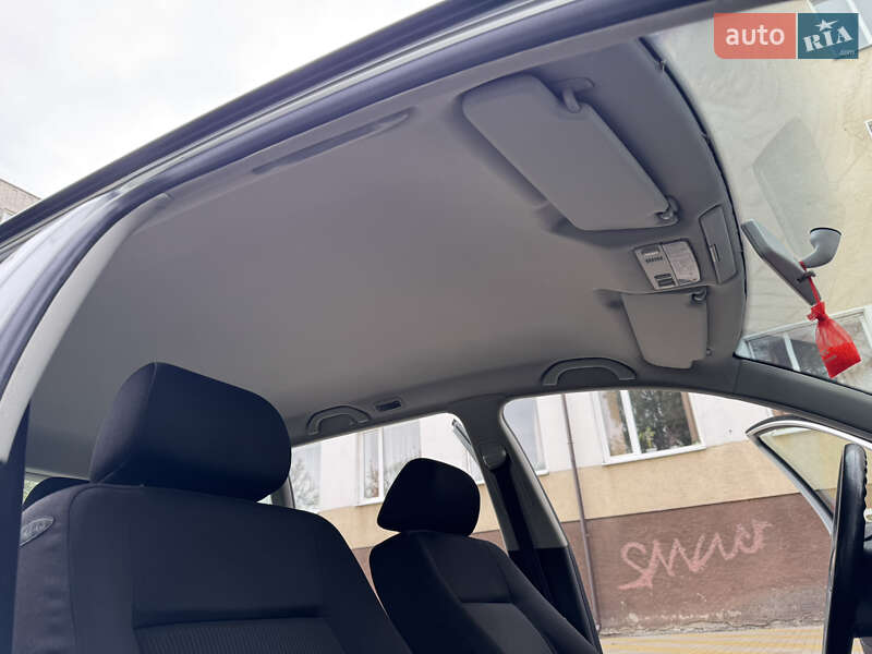 Универсал Volkswagen Passat 2002 в Звягеле фото 17 Универсал Volkswagen Passat 2002 в Звягеле