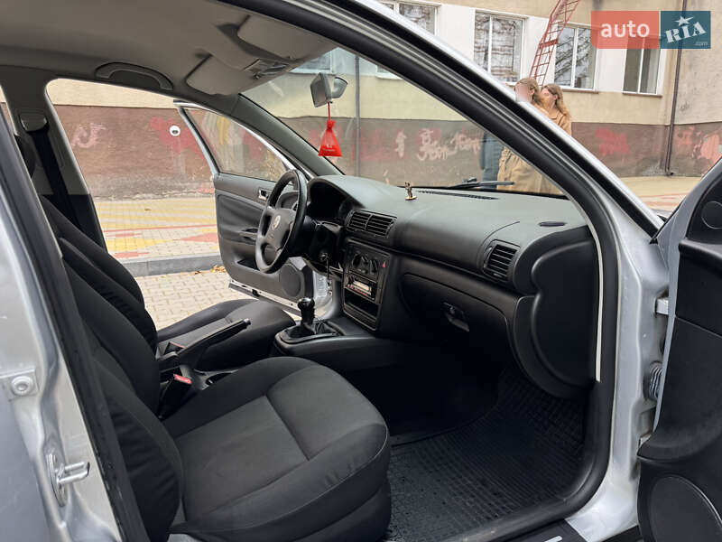 Универсал Volkswagen Passat 2002 в Звягеле фото 19 Универсал Volkswagen Passat 2002 в Звягеле