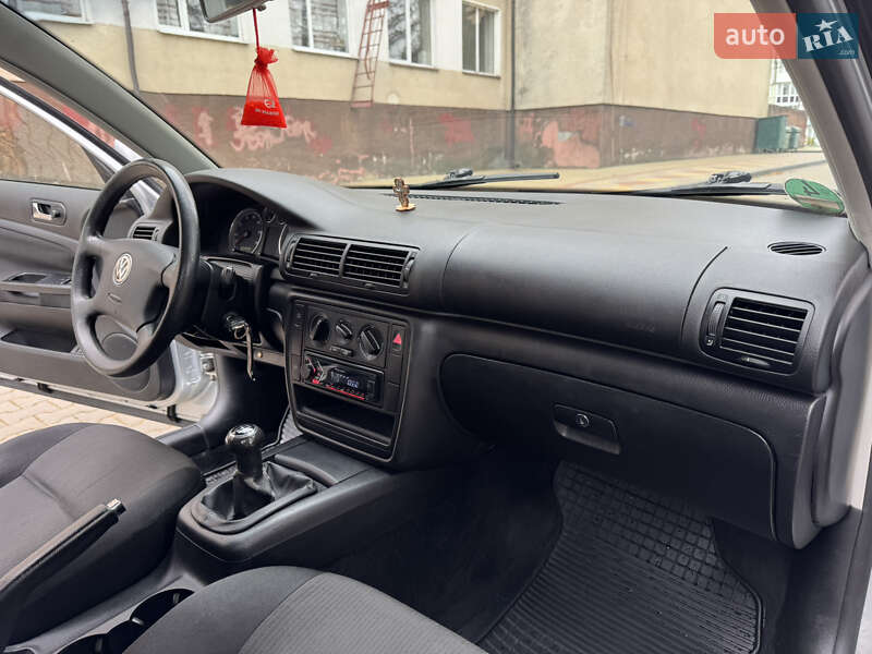 Универсал Volkswagen Passat 2002 в Звягеле фото 20 Универсал Volkswagen Passat 2002 в Звягеле