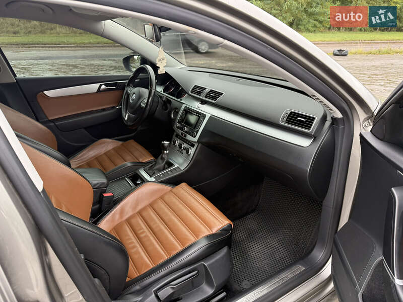Универсал Volkswagen Passat 2012 в Львове фото 14 Универсал Volkswagen Passat 2012 в Львове