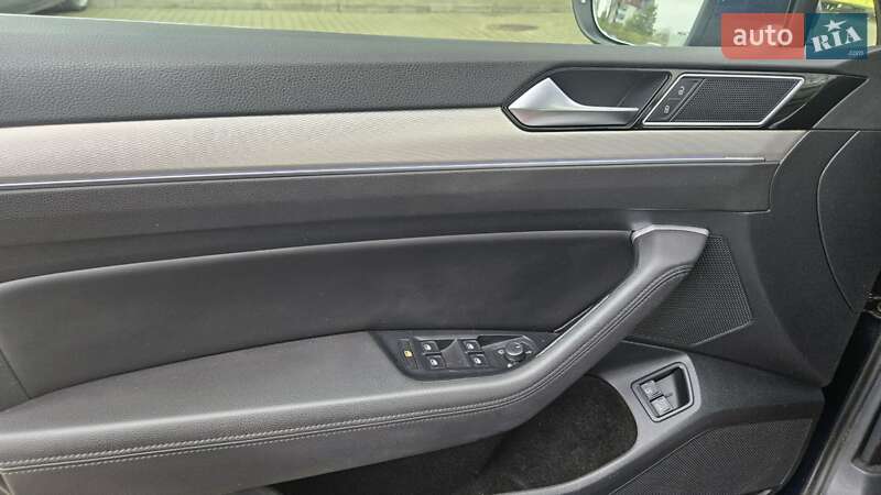 Універсал Volkswagen Passat 2016 в Львові фото 9 Універсал Volkswagen Passat 2016 в Львові