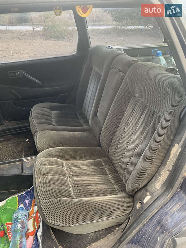 Універсал Volkswagen Passat 1989 в Дніпрі