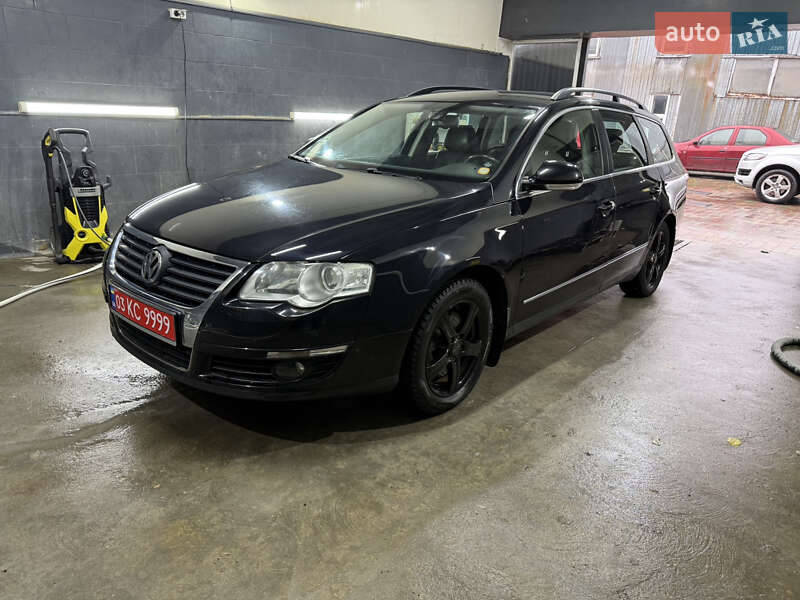 Універсал Volkswagen Passat 2010 в Нововолинську