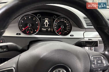 Универсал Volkswagen Passat 2010 в 