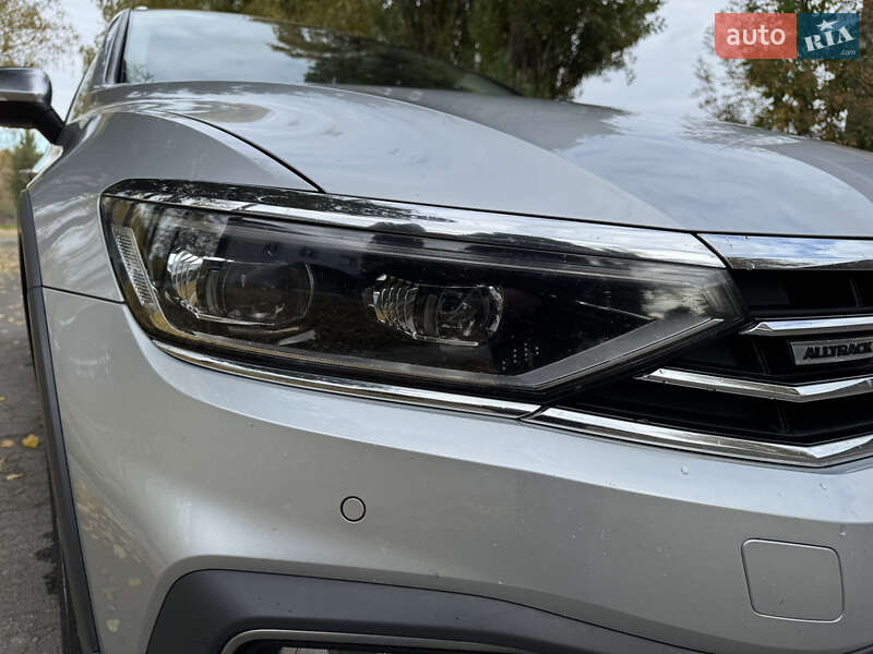 Универсал Volkswagen Passat 2020 в Корце