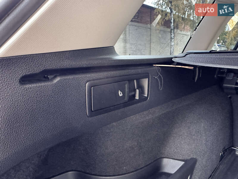 Универсал Volkswagen Passat 2020 в Корце