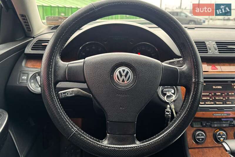 Седан Volkswagen Passat 2006 в Києві