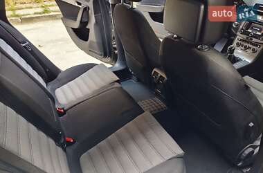 Универсал Volkswagen Passat 2012 в 