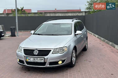 Универсал Volkswagen Passat 2006 в Сарнах