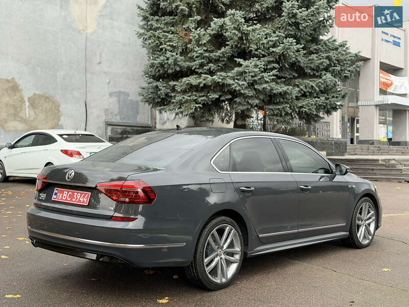 Седан Volkswagen Passat 2017 в Ровно