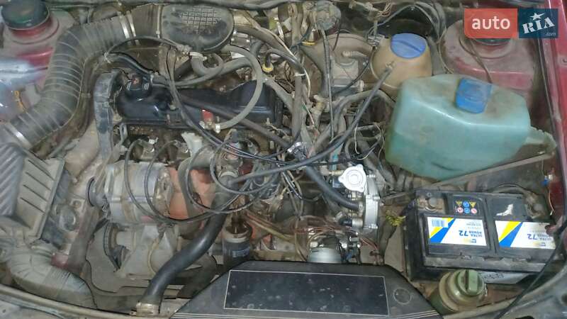 Седан Volkswagen Passat 1988 в Чернобае фото 26 Седан Volkswagen Passat 1988 в Чернобае