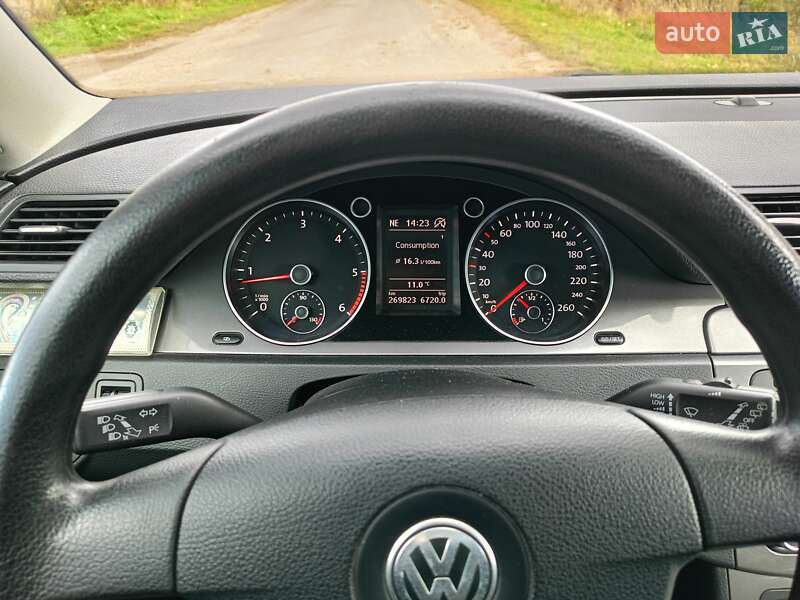 Универсал Volkswagen Passat 2010 в Львове фото 3 Универсал Volkswagen Passat 2010 в Львове
