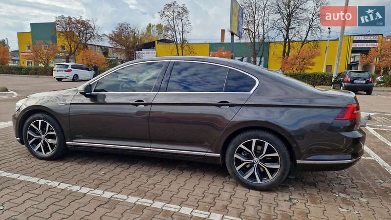 Седан Volkswagen Passat 2016 в Житомире фото 6 Седан Volkswagen Passat 2016 в Житомире