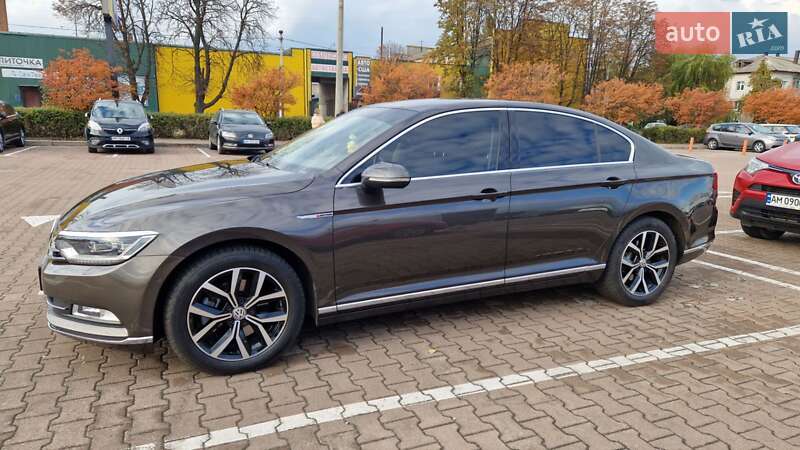 Седан Volkswagen Passat 2016 в Житомире фото 15 Седан Volkswagen Passat 2016 в Житомире