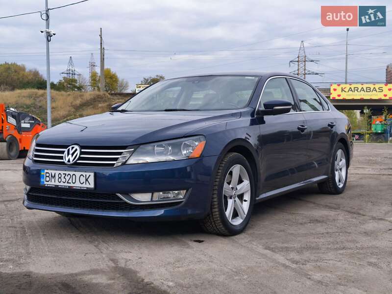 Седан Volkswagen Passat 2015 в Києві