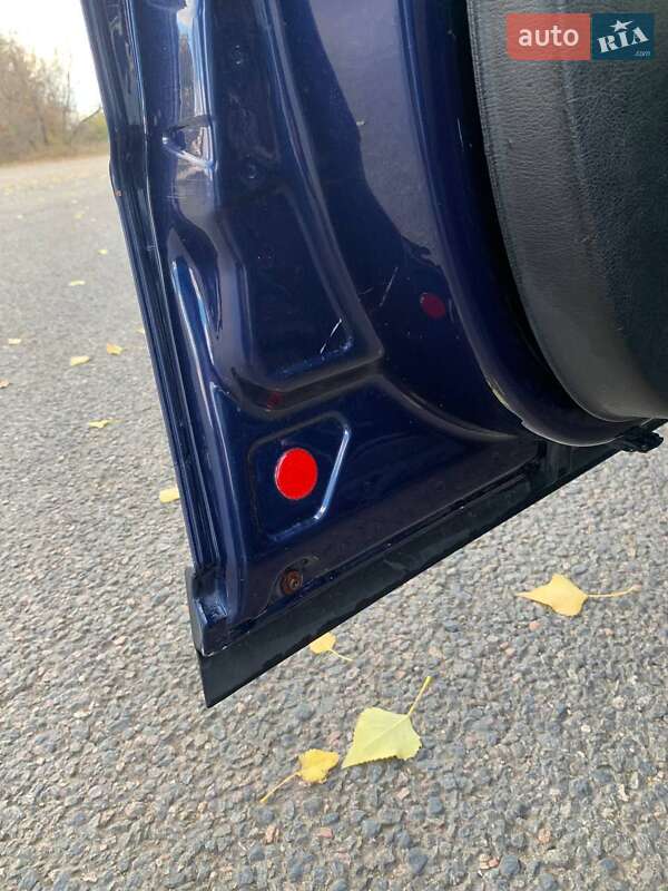 Седан Volkswagen Passat 2001 в Захарьевке фото 11 Седан Volkswagen Passat 2001 в Захарьевке