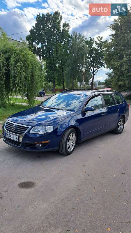 Универсал Volkswagen Passat 2009 в Житомире