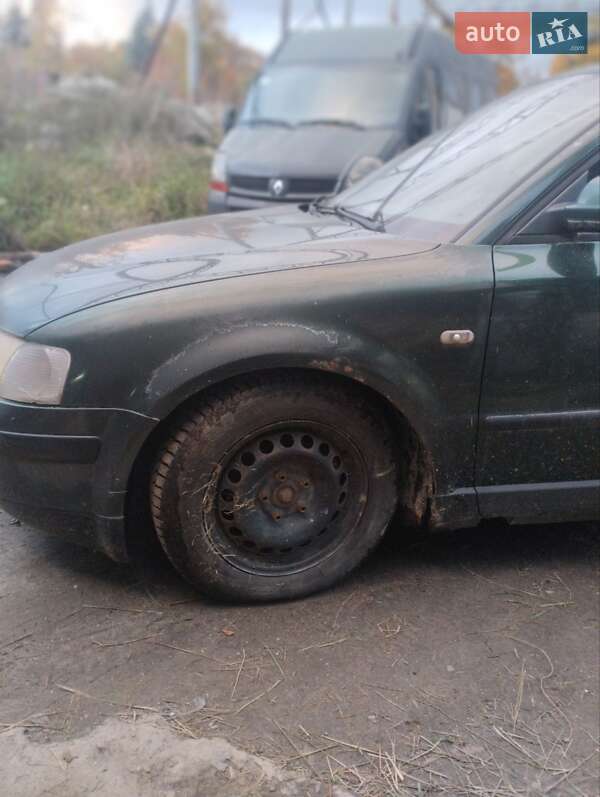 Седан Volkswagen Passat 1998 в Львове