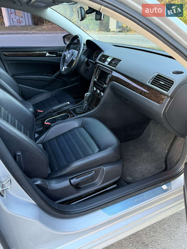 Седан Volkswagen Passat 2015 в Дніпрі фото 21 Седан Volkswagen Passat 2015 в Дніпрі