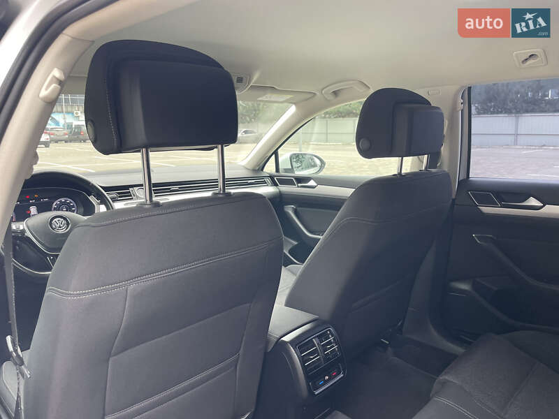 Універсал Volkswagen Passat 2015 в Луцьку фото 38 Універсал Volkswagen Passat 2015 в Луцьку