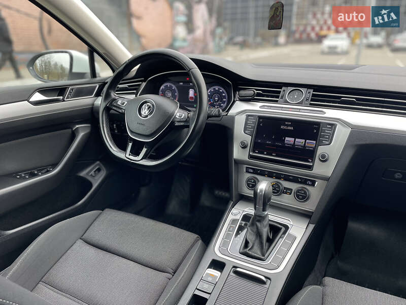 Універсал Volkswagen Passat 2015 в Луцьку фото 47 Універсал Volkswagen Passat 2015 в Луцьку