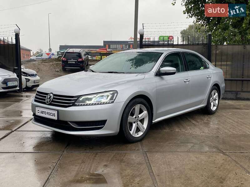 Седан Volkswagen Passat 2014 в Киеве