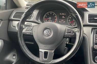 Седан Volkswagen Passat 2014 в 