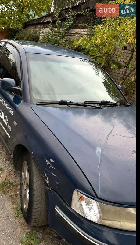 Седан Volkswagen Passat 2000 в Запорожье