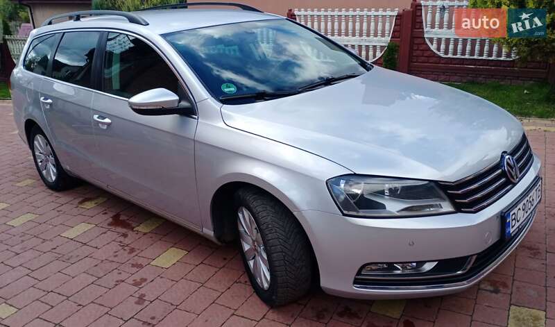 Универсал Volkswagen Passat 2011 в Шептицькому фото 3 Универсал Volkswagen Passat 2011 в Шептицькому