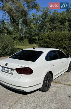 Седан Volkswagen Passat 2012 в 