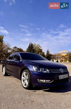Седан Volkswagen Passat 2014 в Харькове