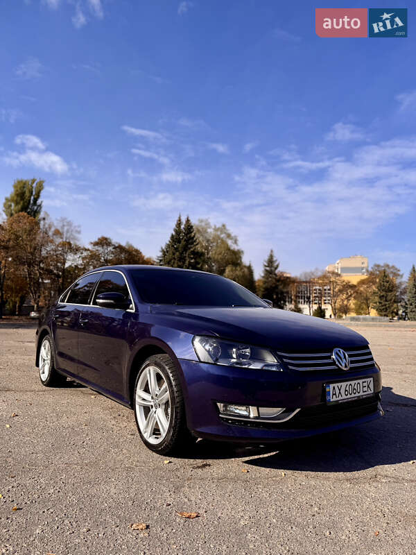 Седан Volkswagen Passat 2014 в Лозовой